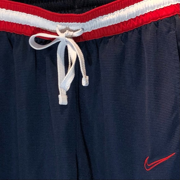 NWOT NIKE Men’s Basketball Shorts Blue and Red Dry-Fit Sz M - Picture 2 of 7
